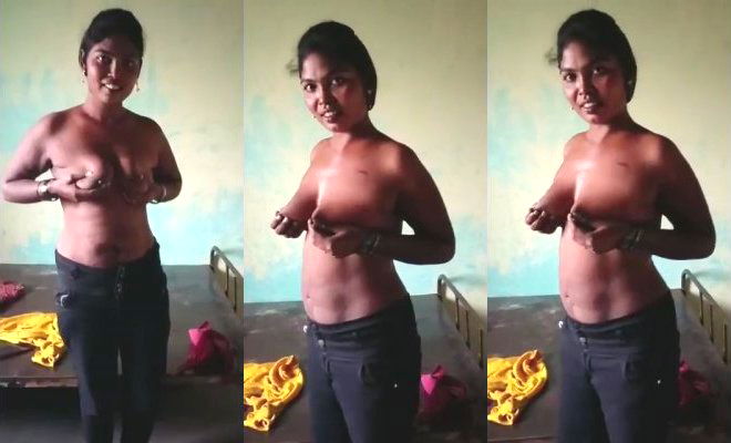 Horny Desi Girl Play With Her Boobs
