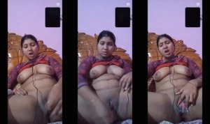Horny Desi Girl Fingering
